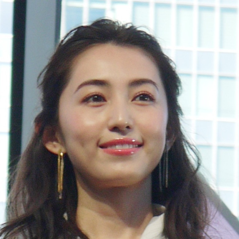 【祝】フジ榎並大二郎アナのモデル妻が第2子妊娠を報告！「見守ってくださる皆様には心から感謝」